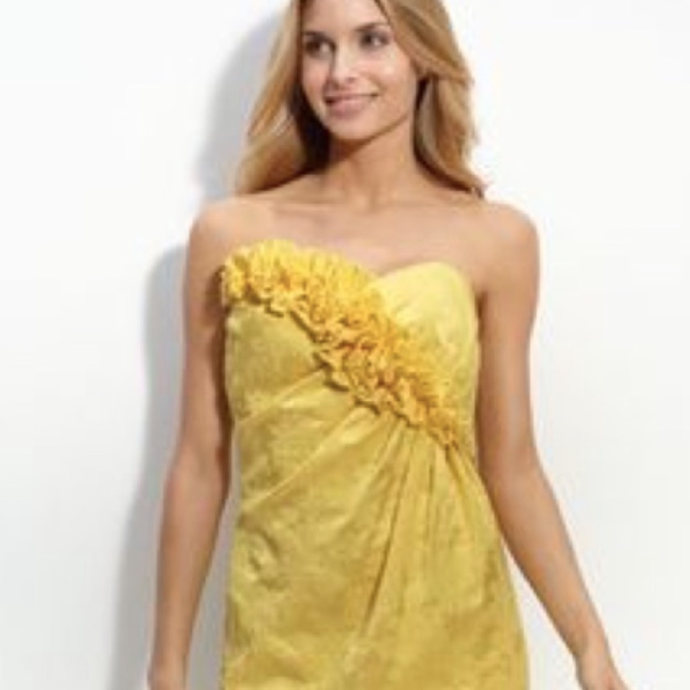 Maggy London Yellow Romantic Coquette Ruffle Jacquard Strapless Mini Dress Sz. 2